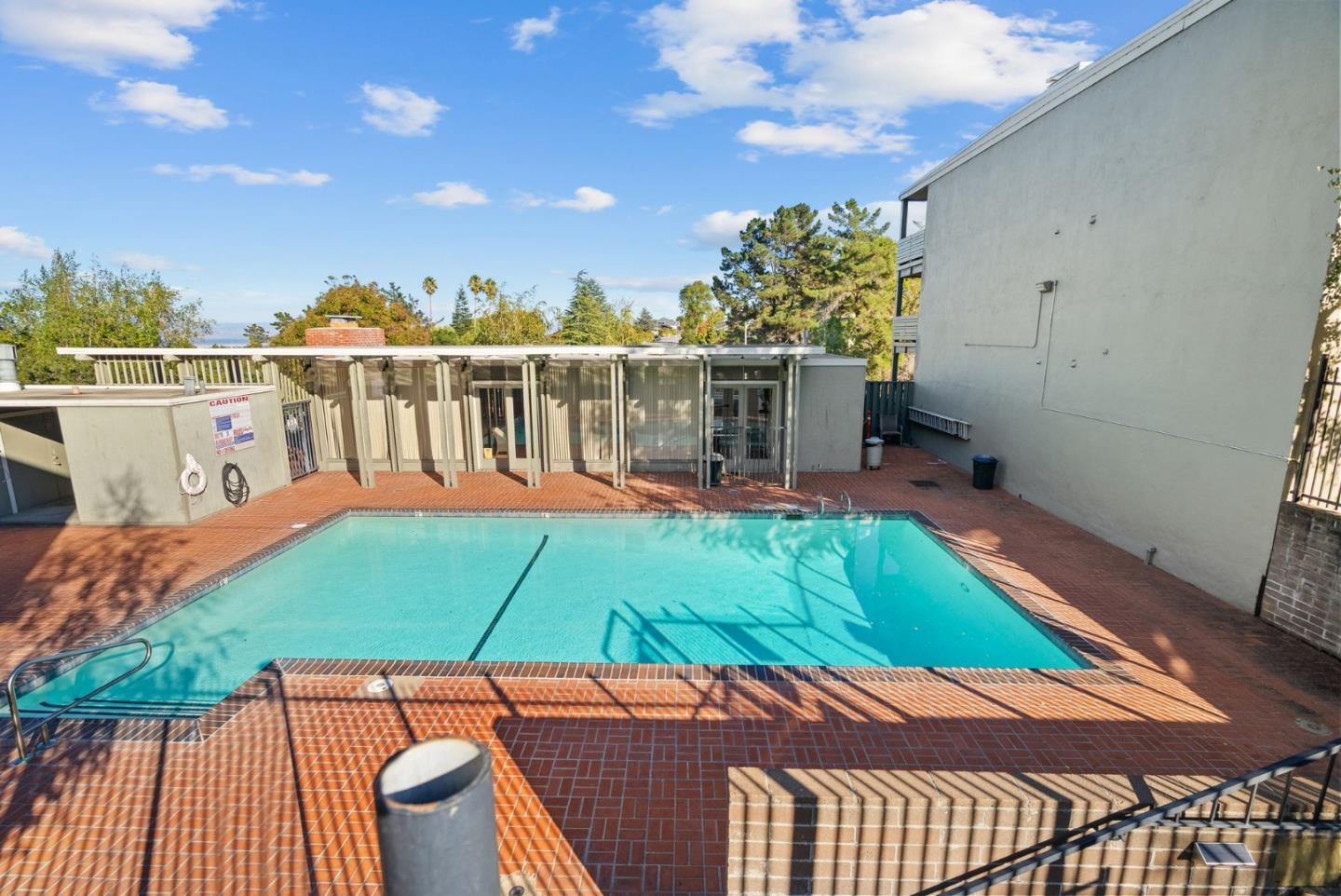 4000 Farm Hill Boulevard 204