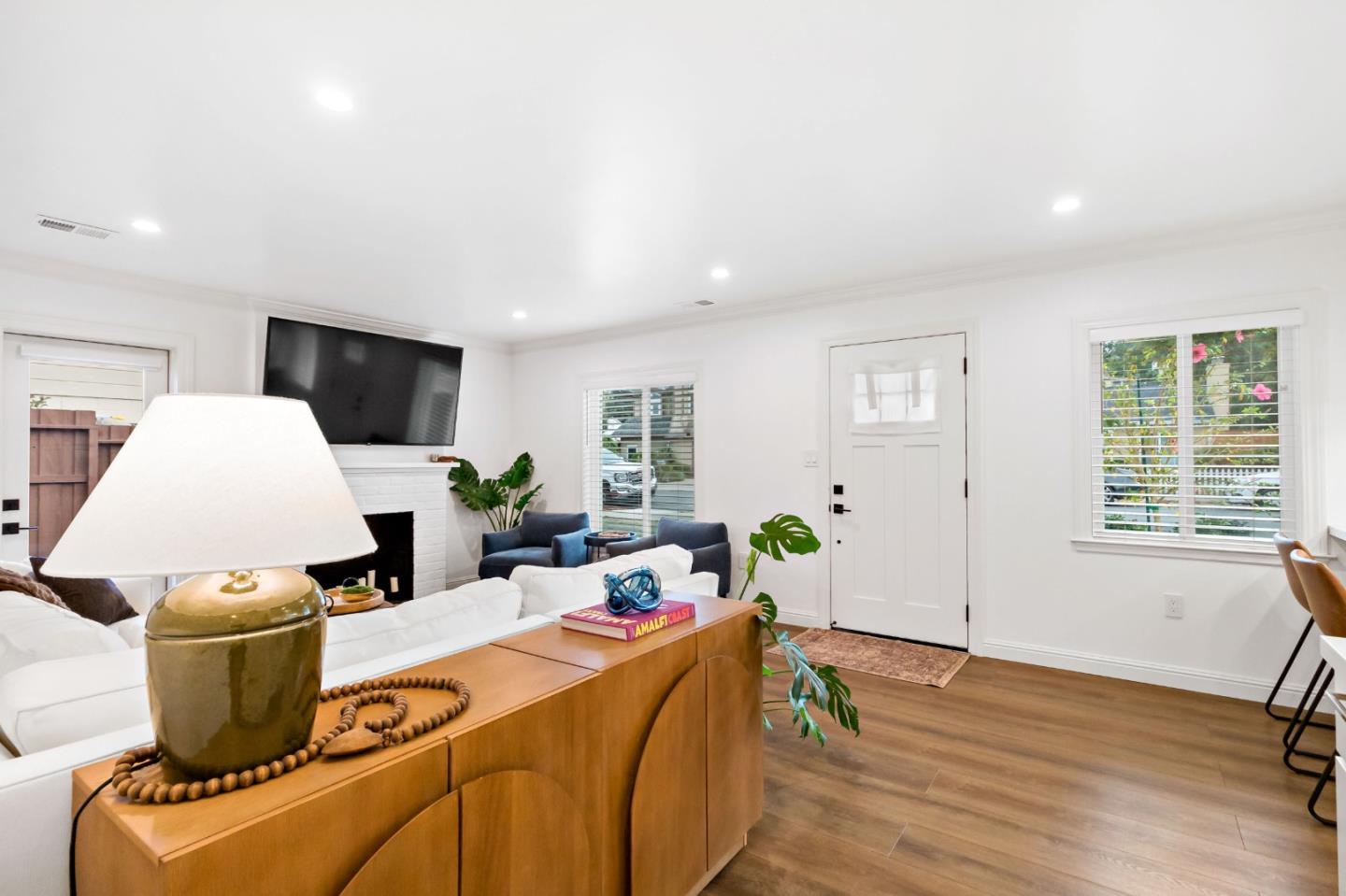 432 Oak Ridge Drive