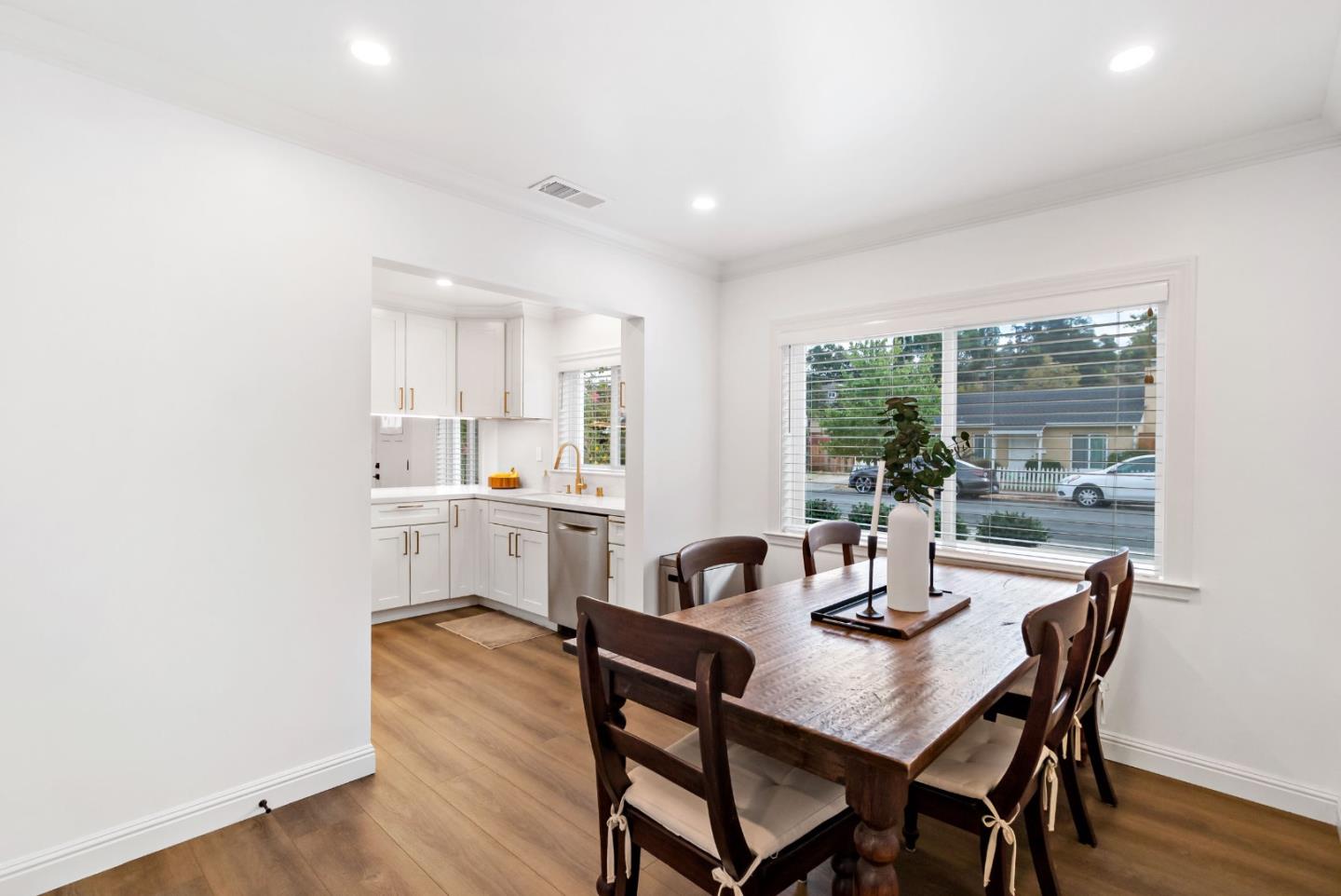 432 Oak Ridge Drive