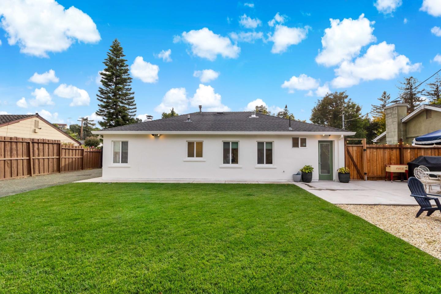 432 Oak Ridge Drive