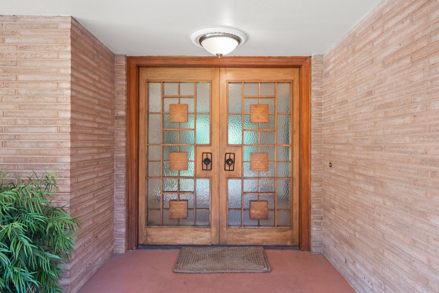 140 Northridge