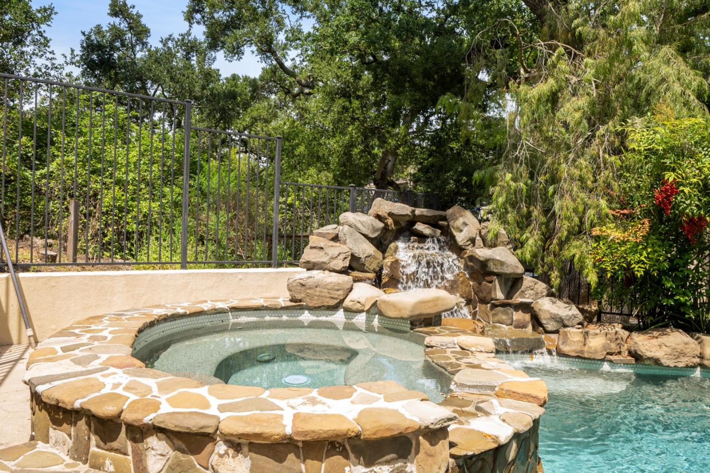 236 Ferndale Way