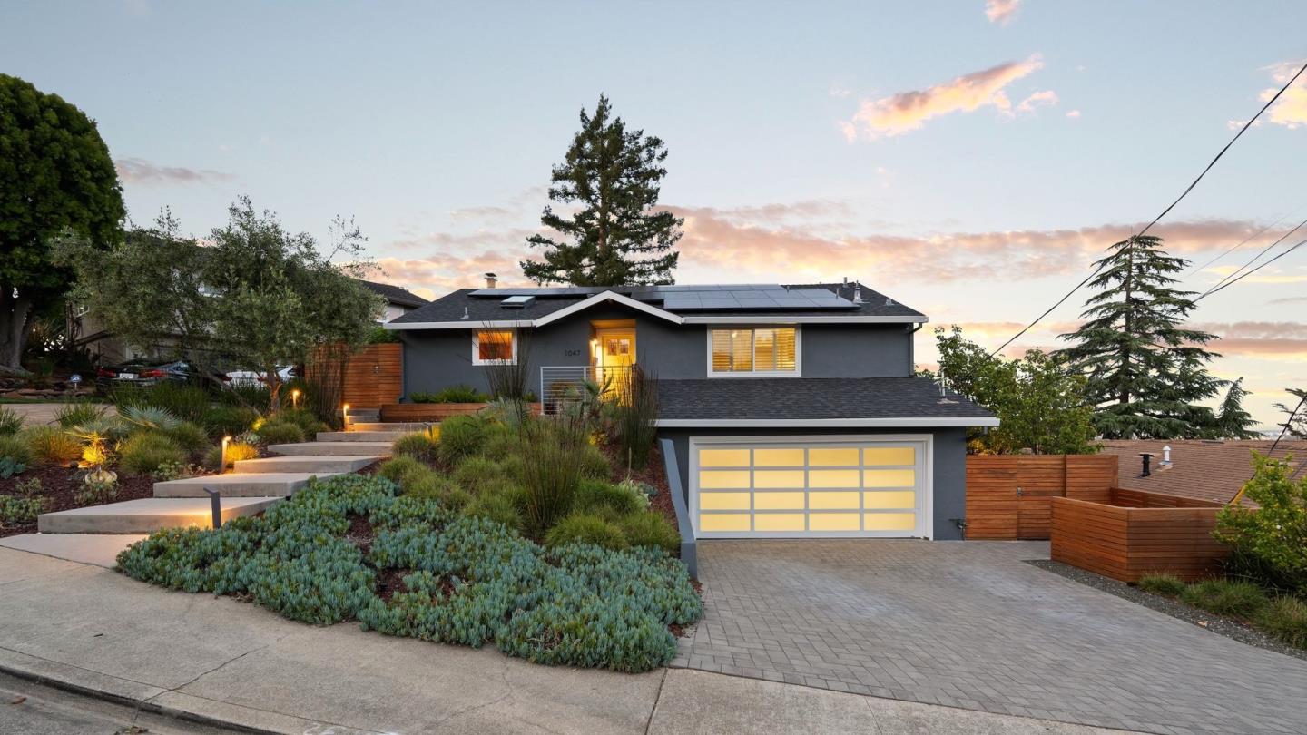1047 Hewitt Drive