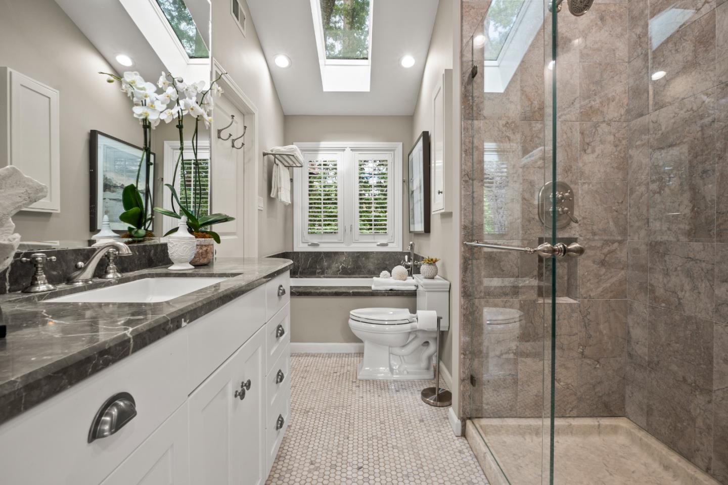25 Woodhue Court