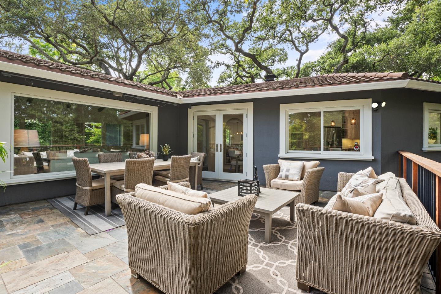 25 Woodhue Court