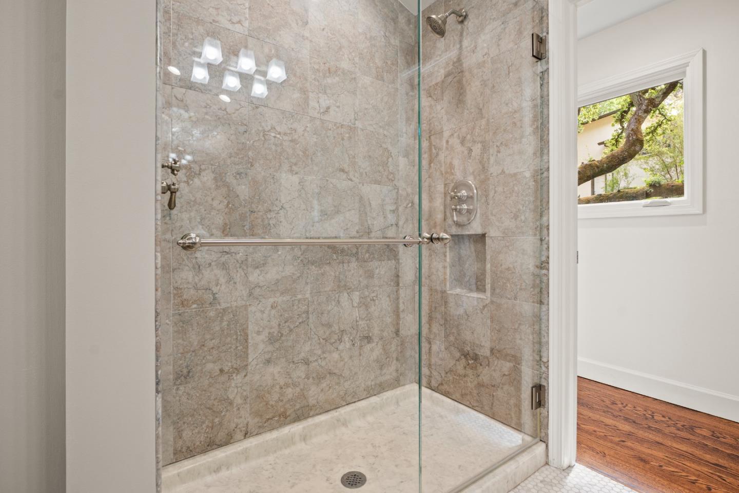 25 Woodhue Court