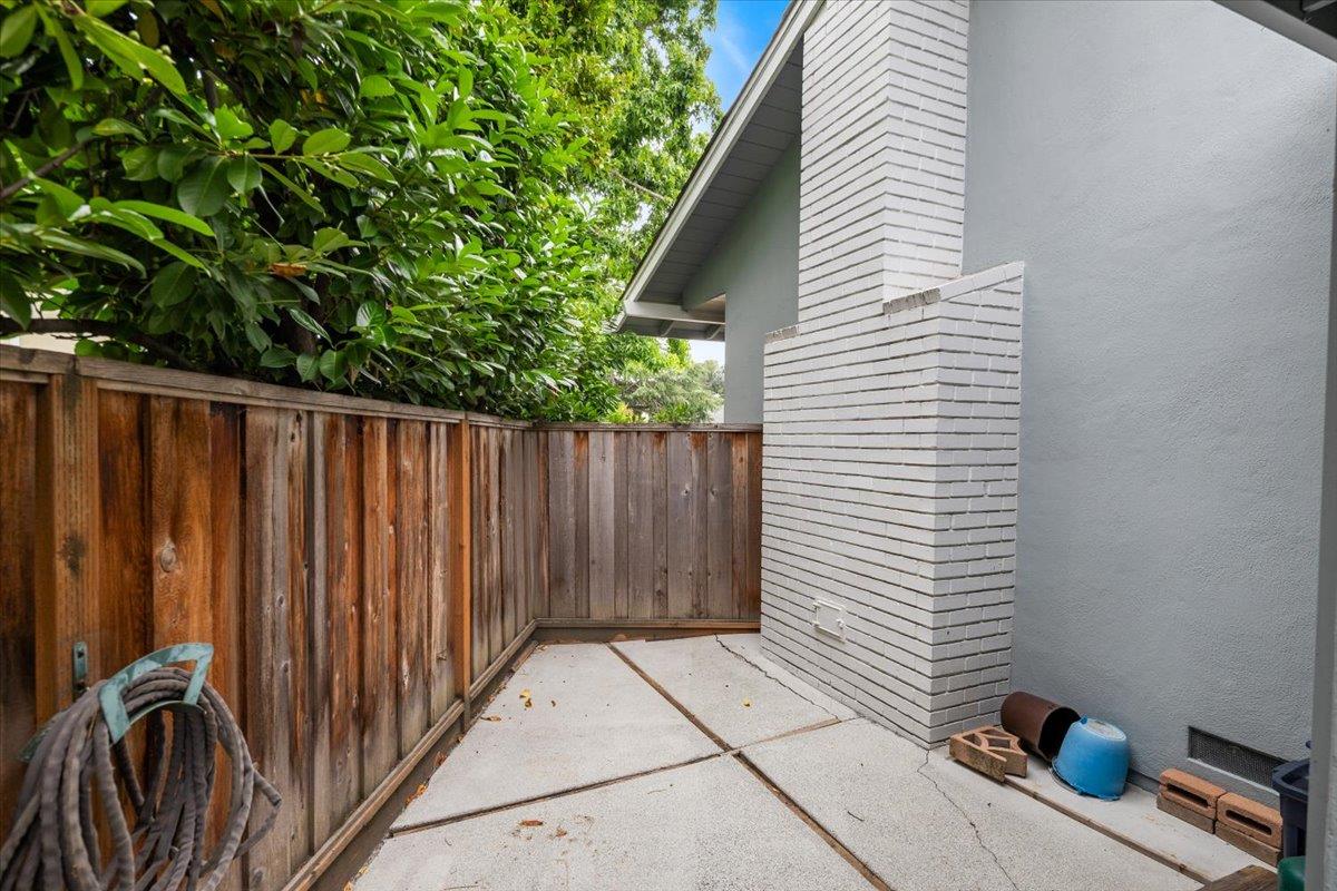 32 Bradshaw Terrace