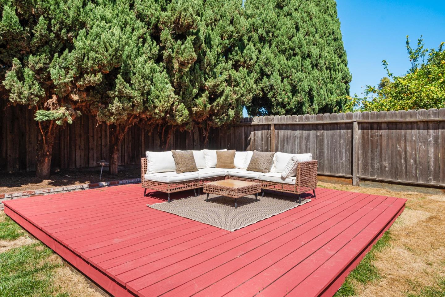 2275 Pulgas AVE