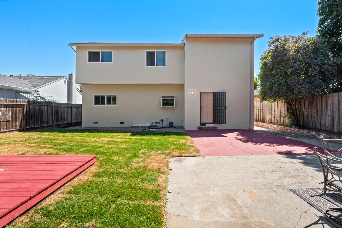 2275 Pulgas AVE