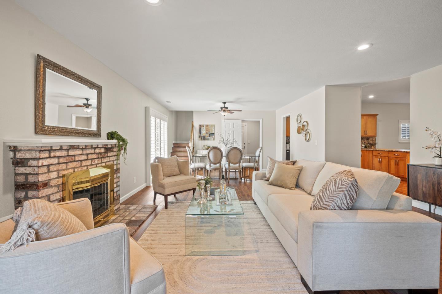 2275 Pulgas AVE