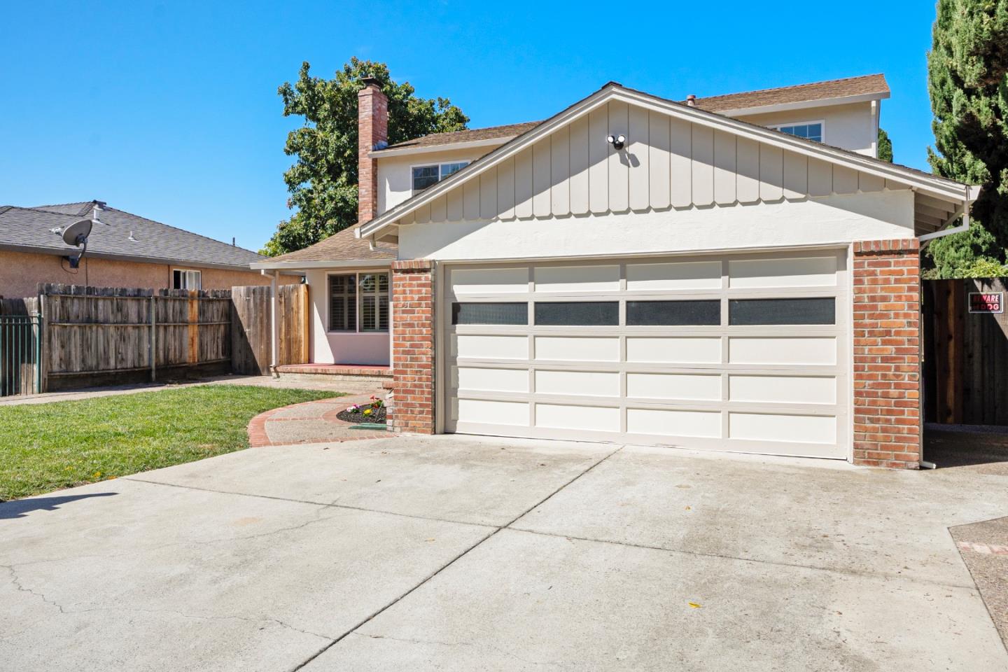 2275 Pulgas AVE