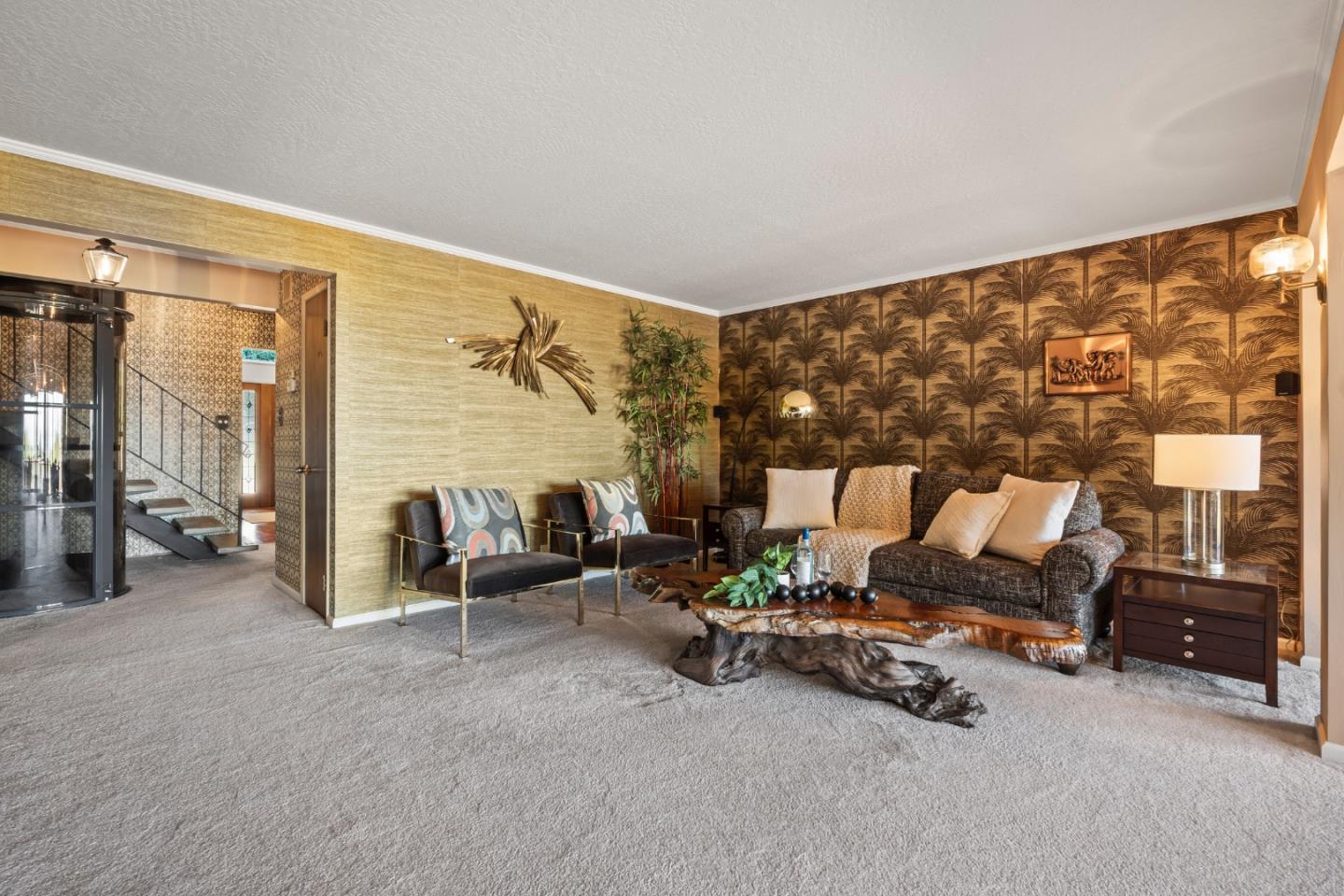 773 Lakeview WAY