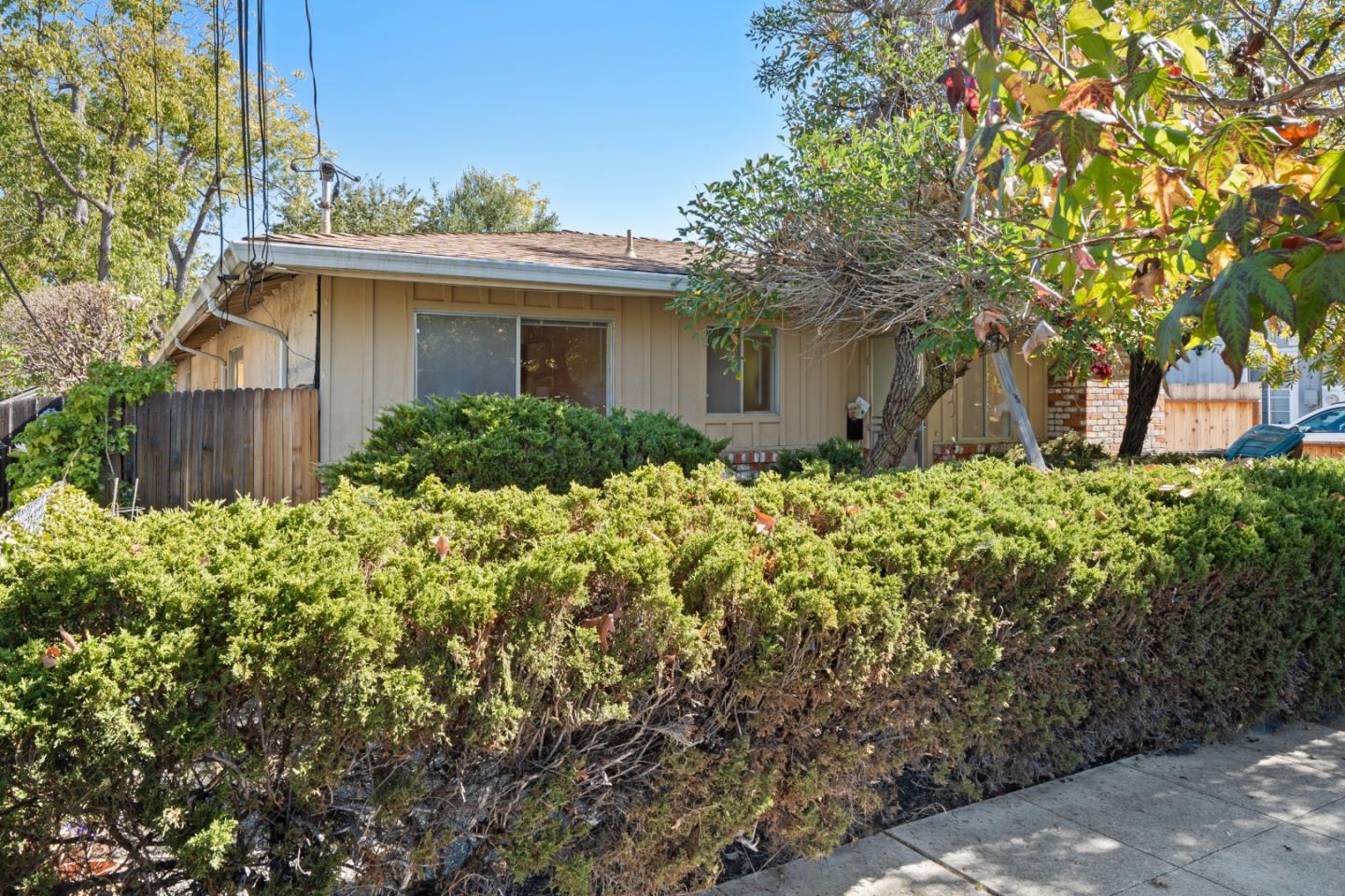 1337 Junipero Avenue