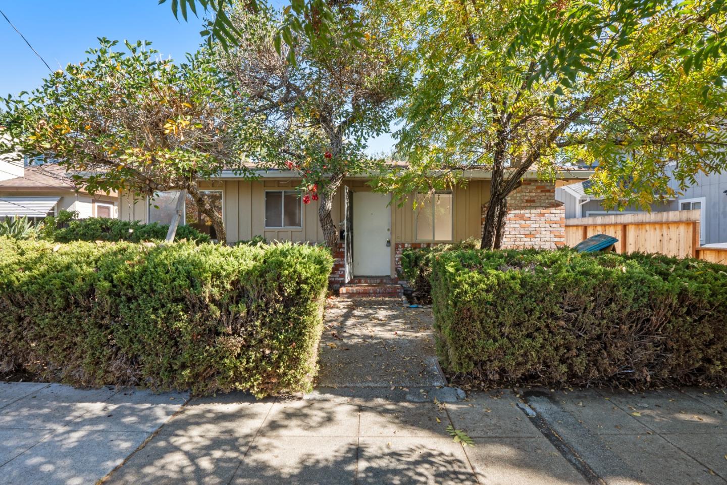 1337 Junipero Avenue