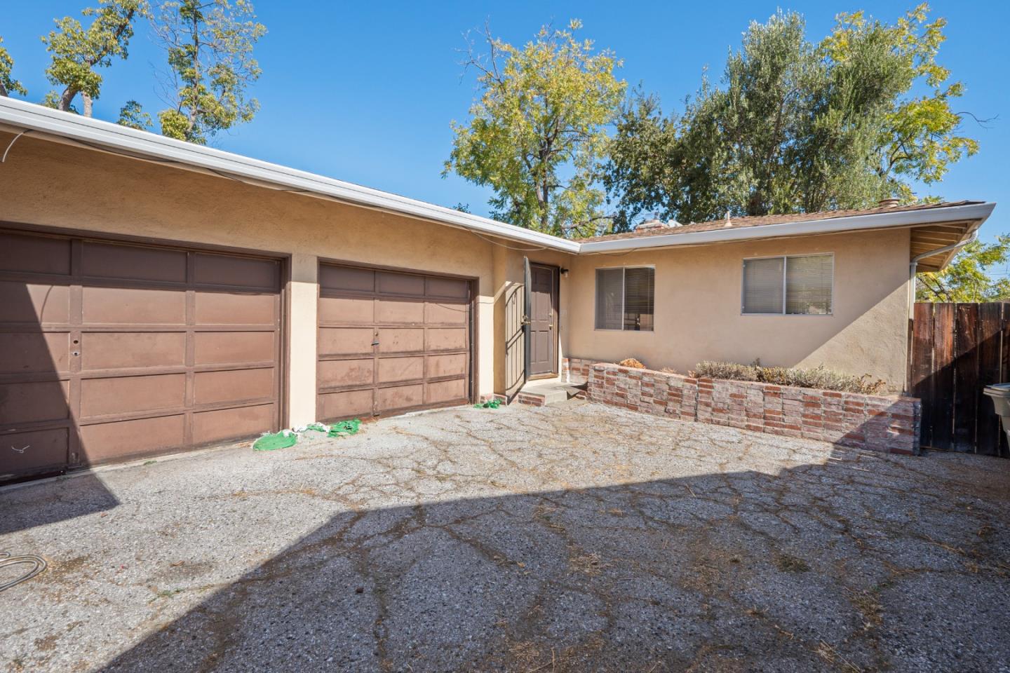 1337 Junipero Avenue