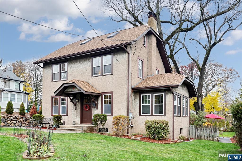 42 Glen Avenue