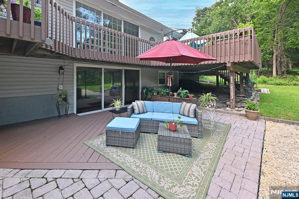 12 Heatherhill Lane