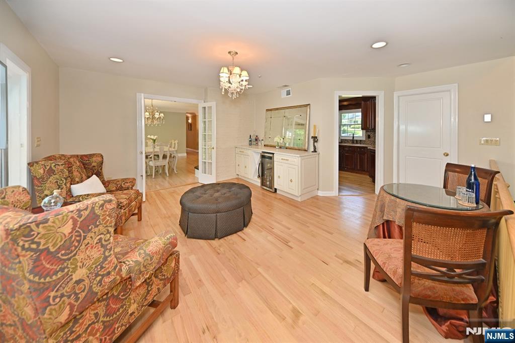 12 Heatherhill Lane