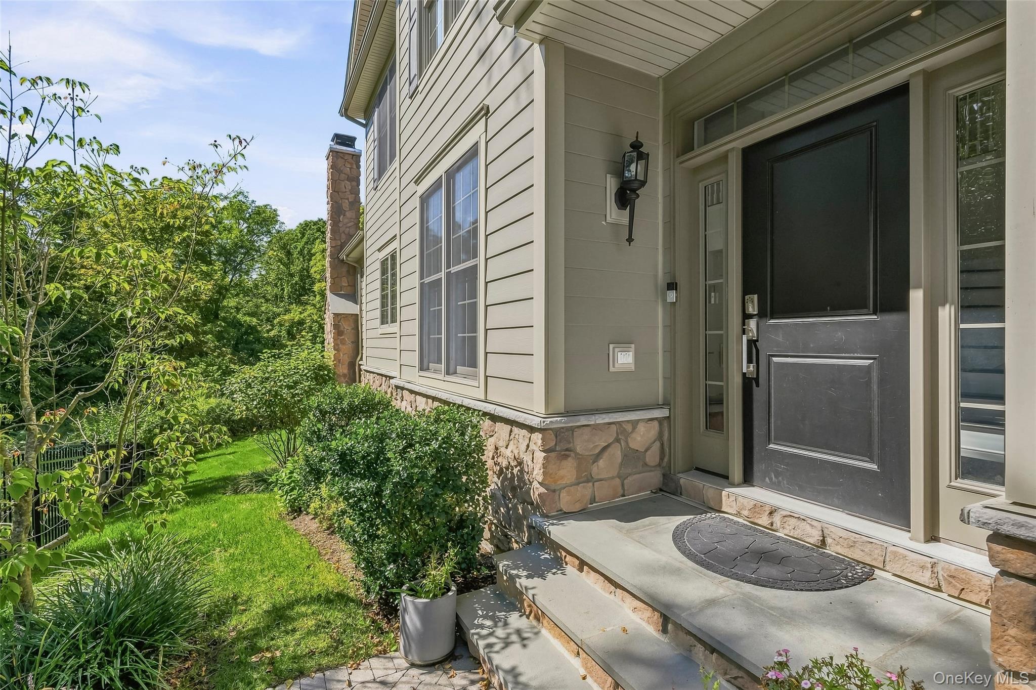 18 Bonham Lane