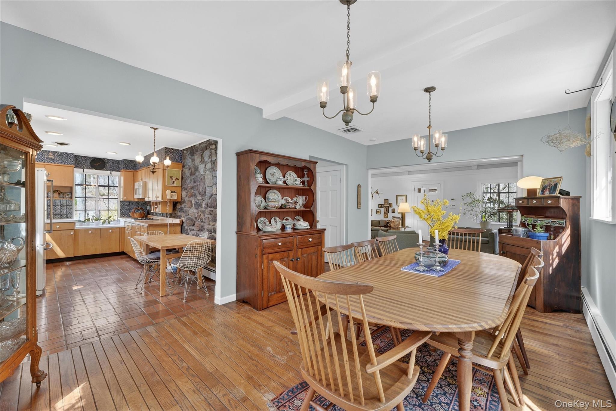 12 Inwood Lane W