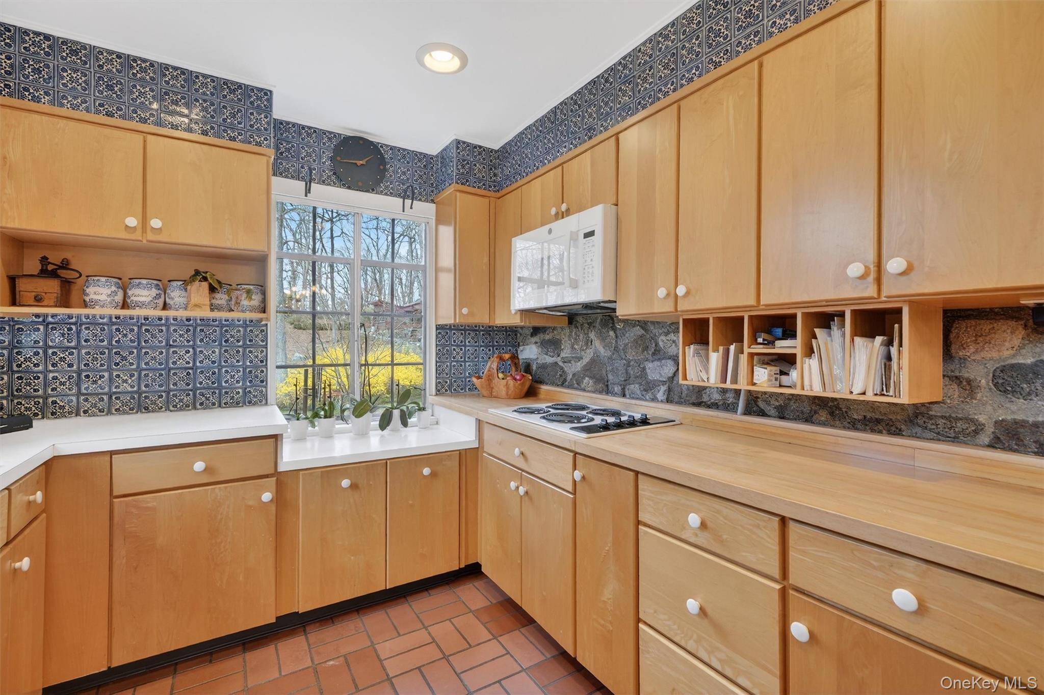 12 Inwood Lane W