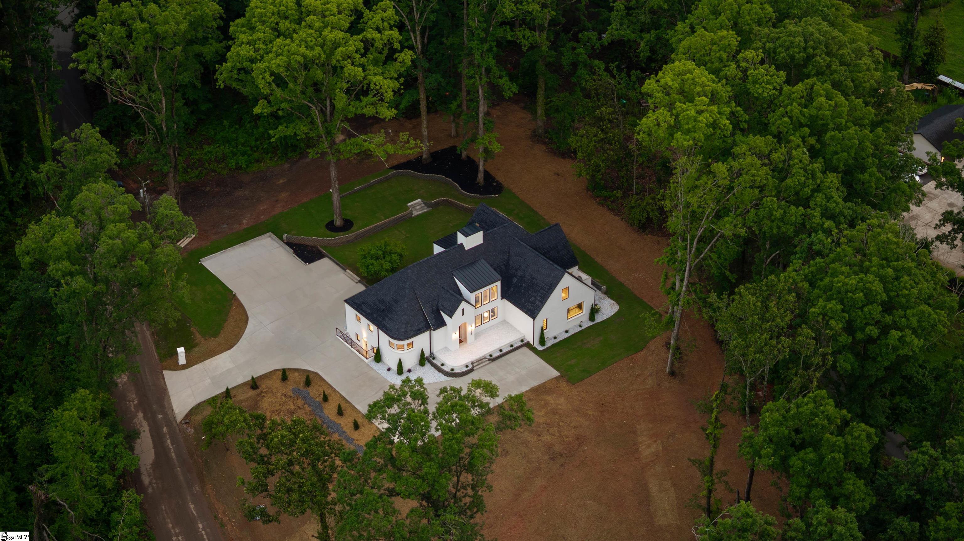 104 Arrowhead Circle