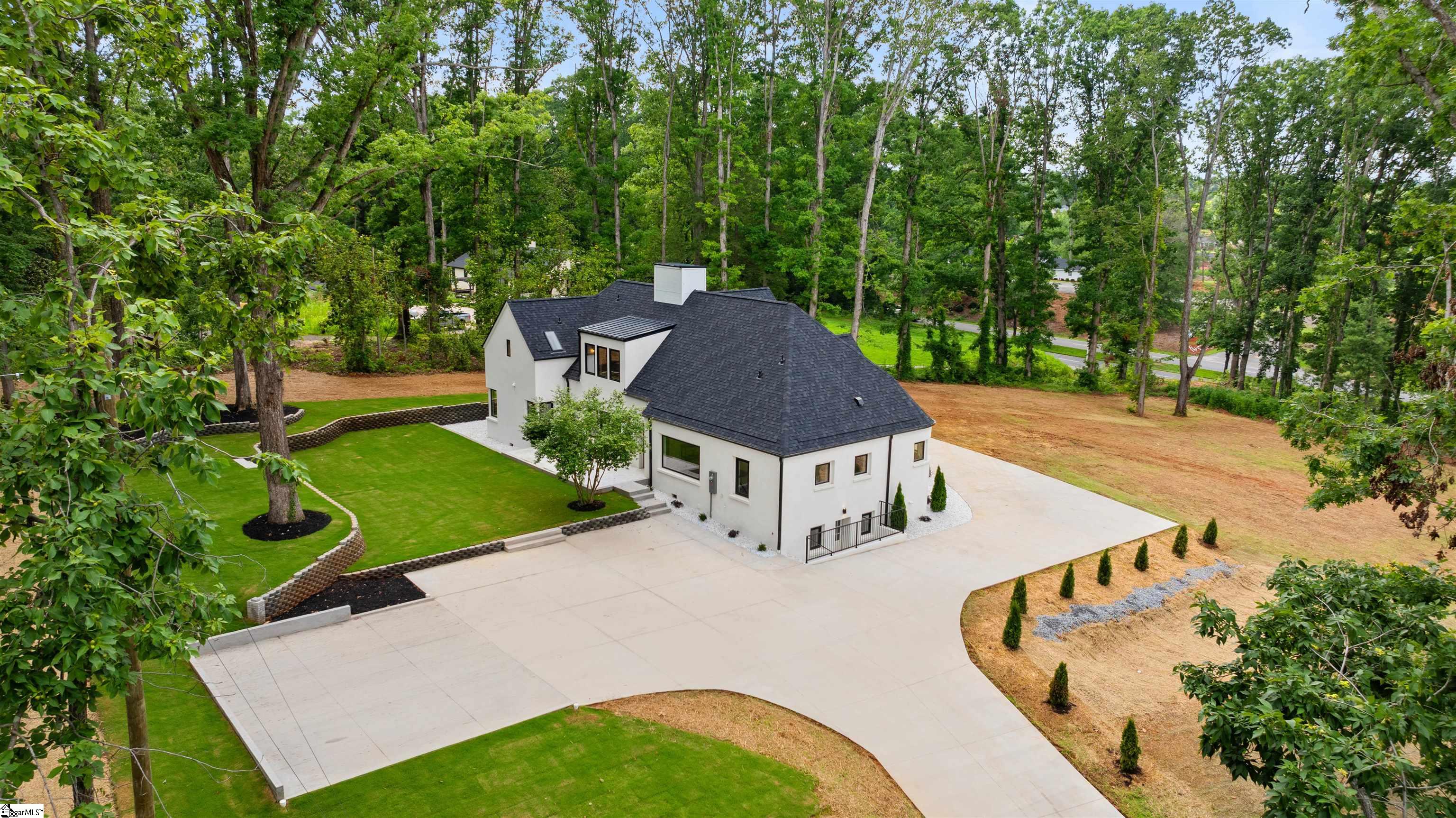104 Arrowhead Circle
