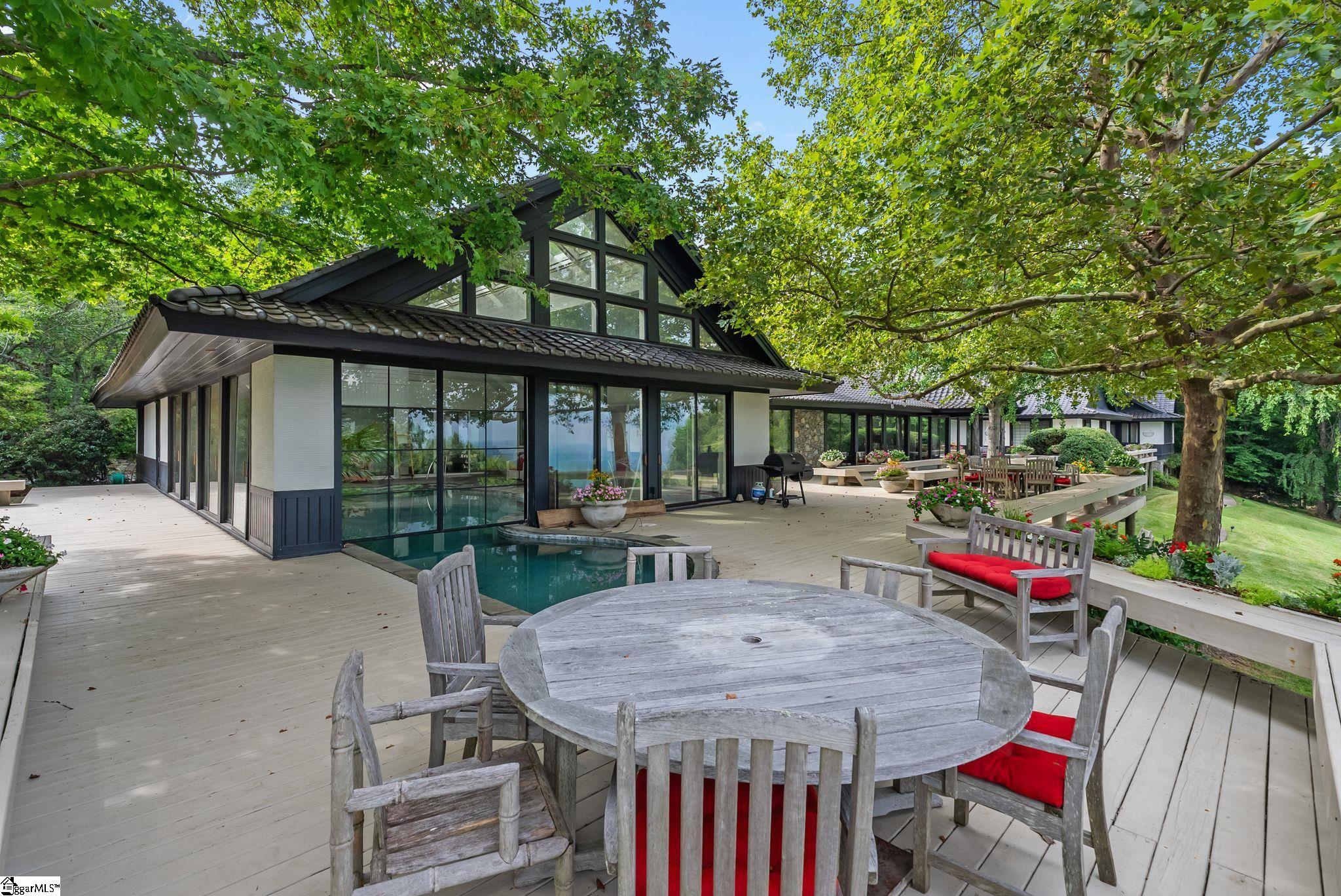 110 Huckleberry Ridge