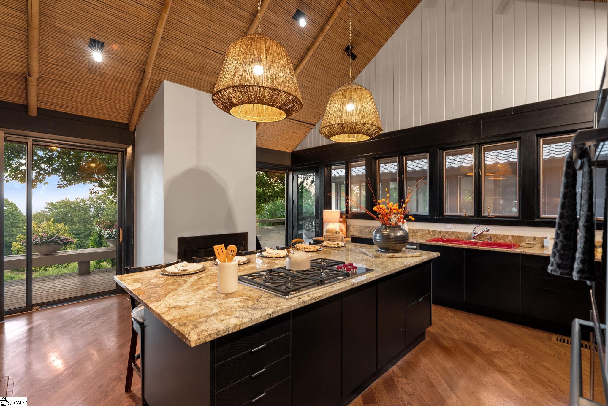 110 Huckleberry Ridge