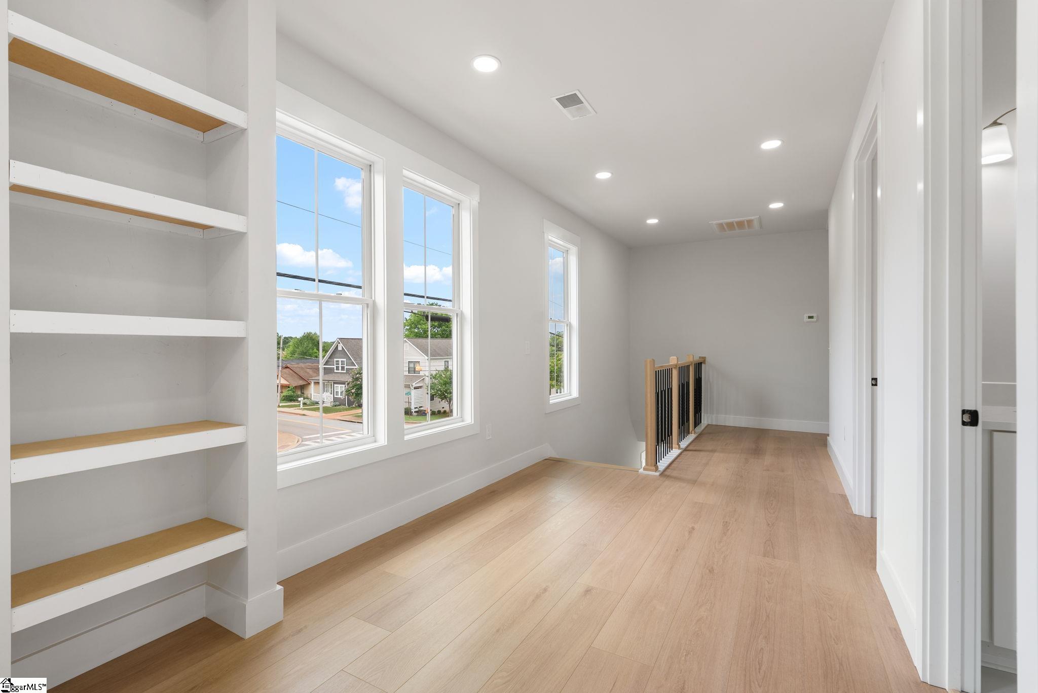 223 S Calhoun Street