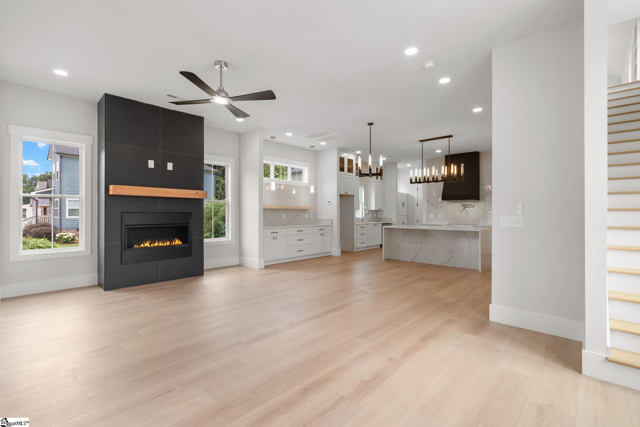 223 S Calhoun Street