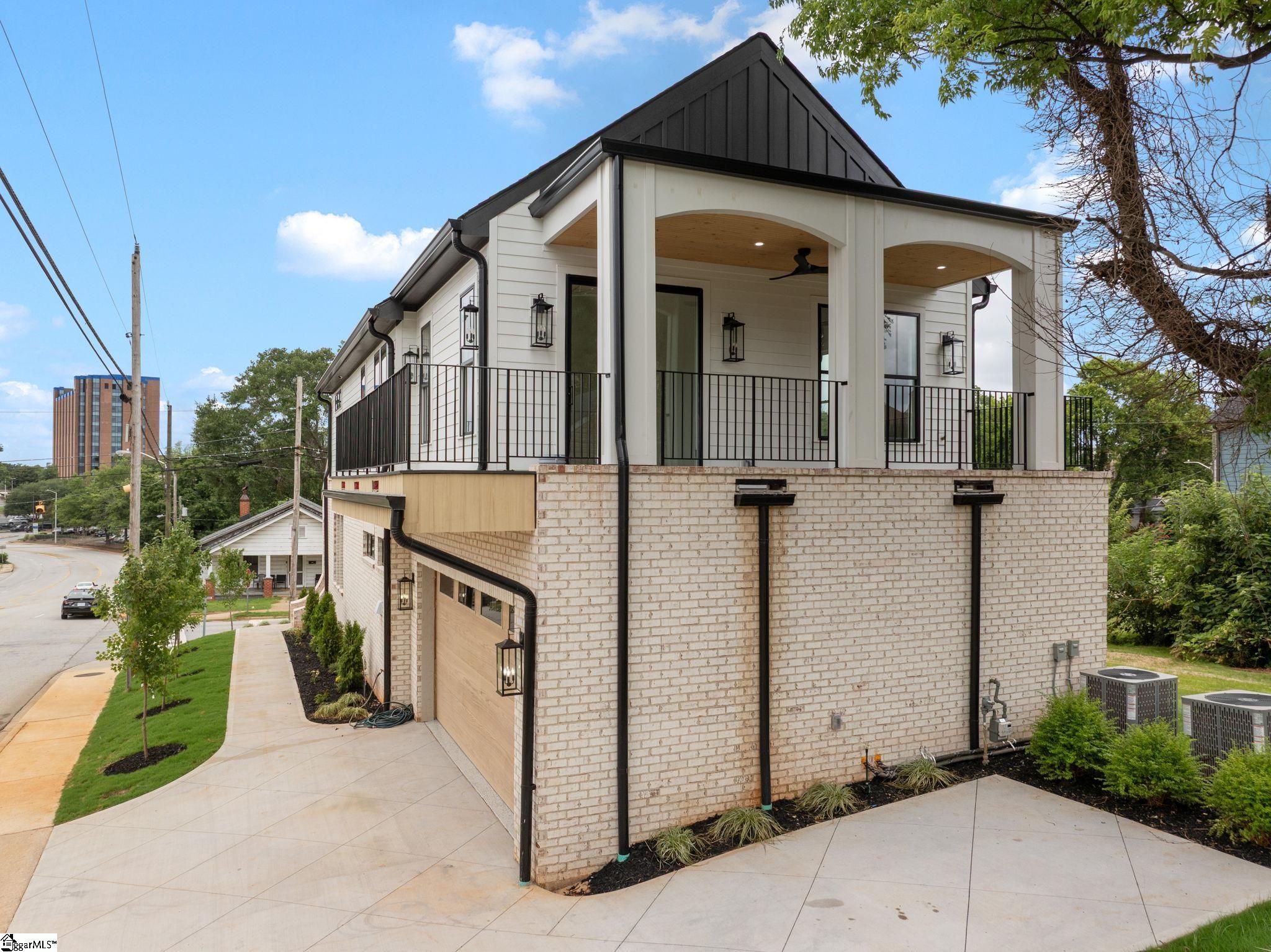 223 S Calhoun Street