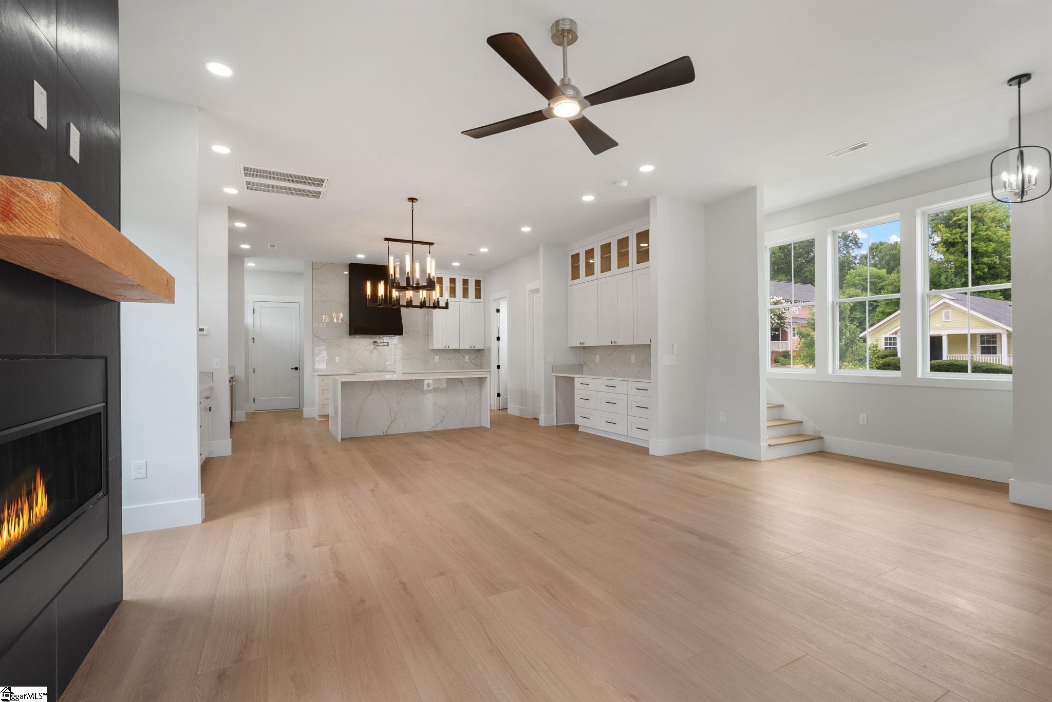 223 S Calhoun Street