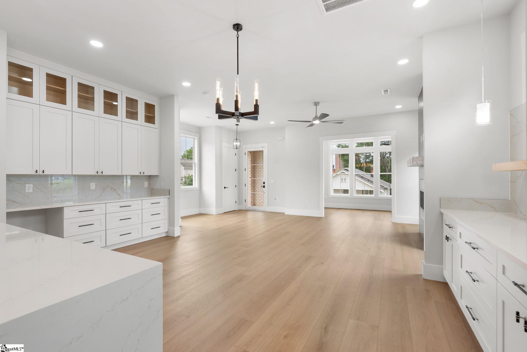 223 S Calhoun Street