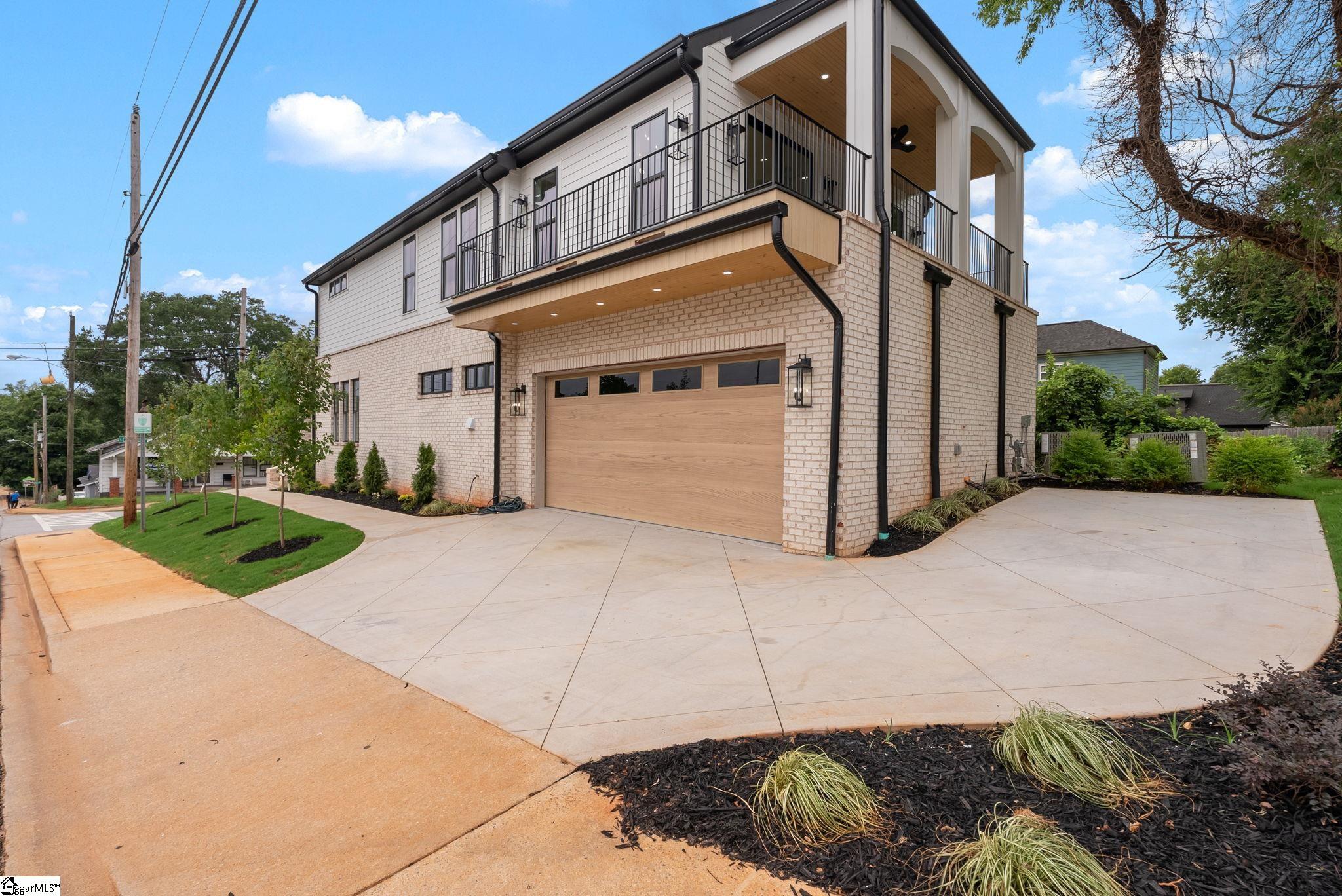 223 S Calhoun Street