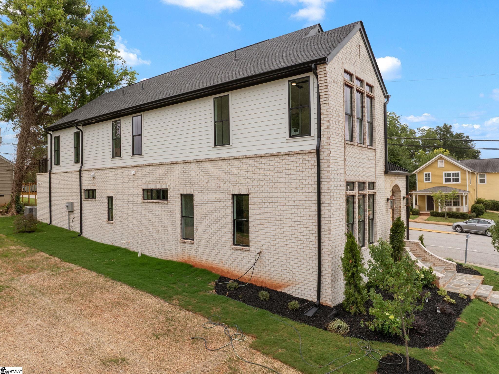 223 S Calhoun Street