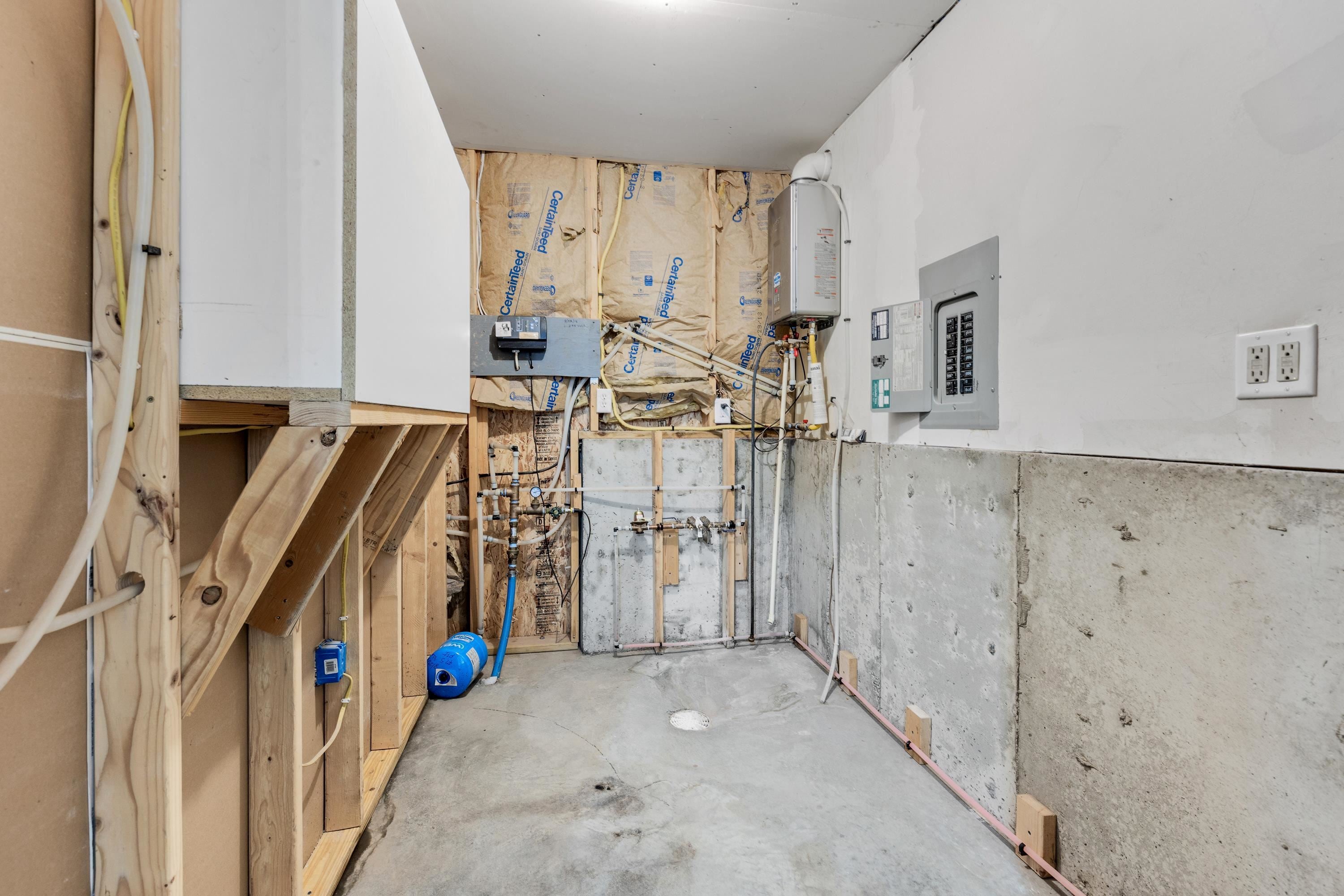4884 Ashland Rd