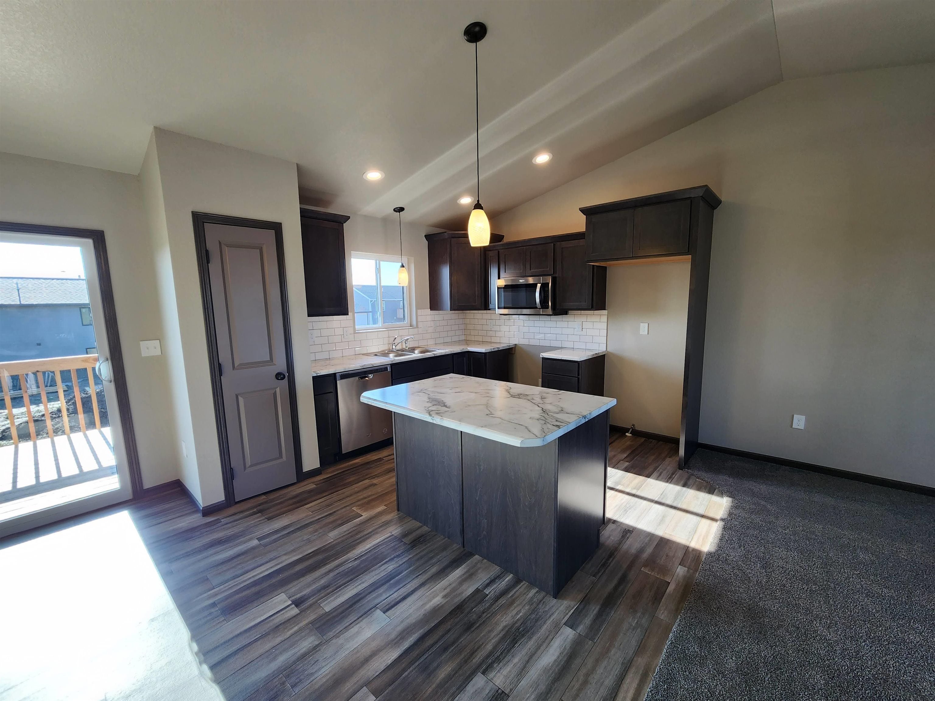 660 Valor Court