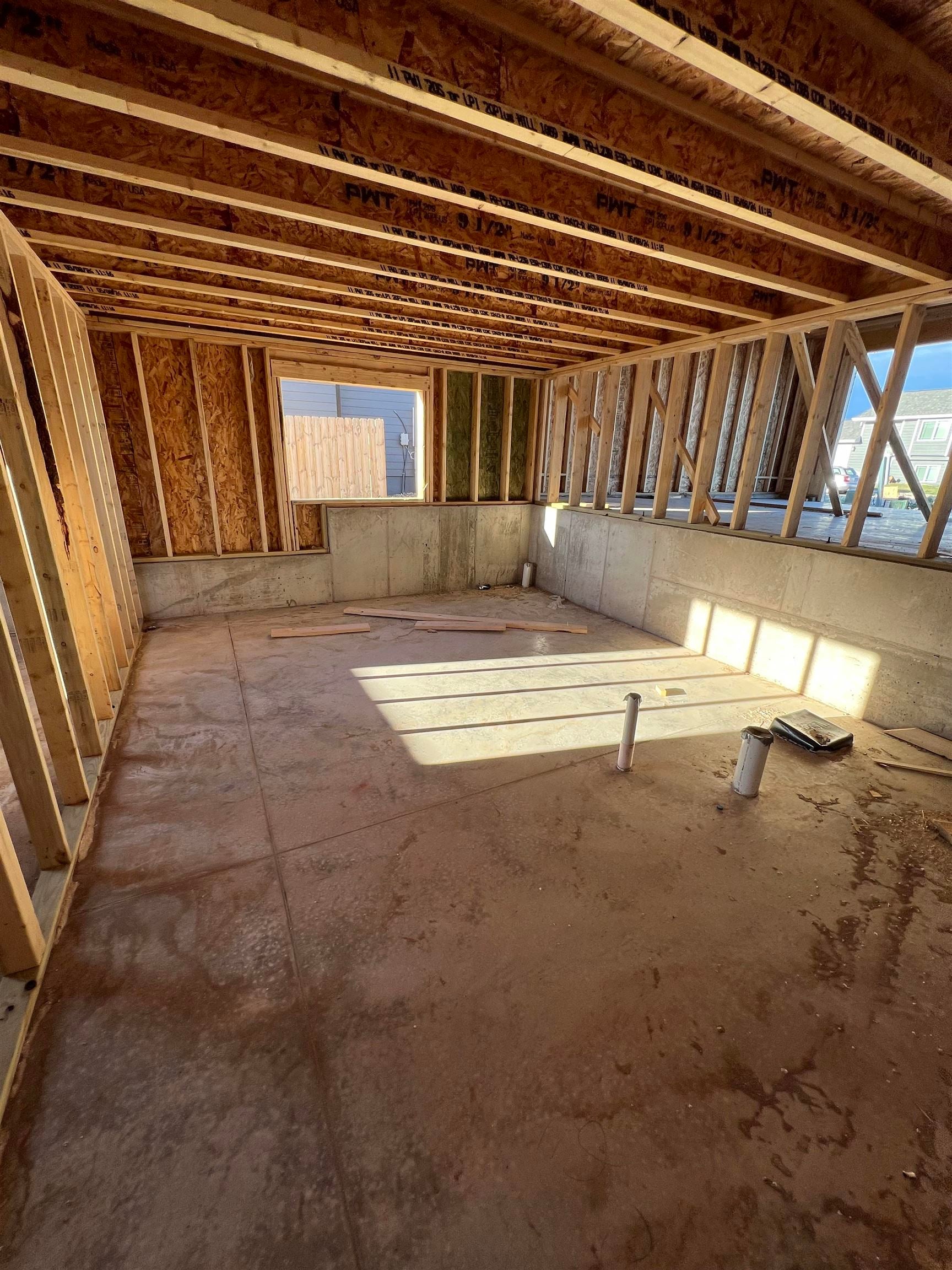 660 Valor Court