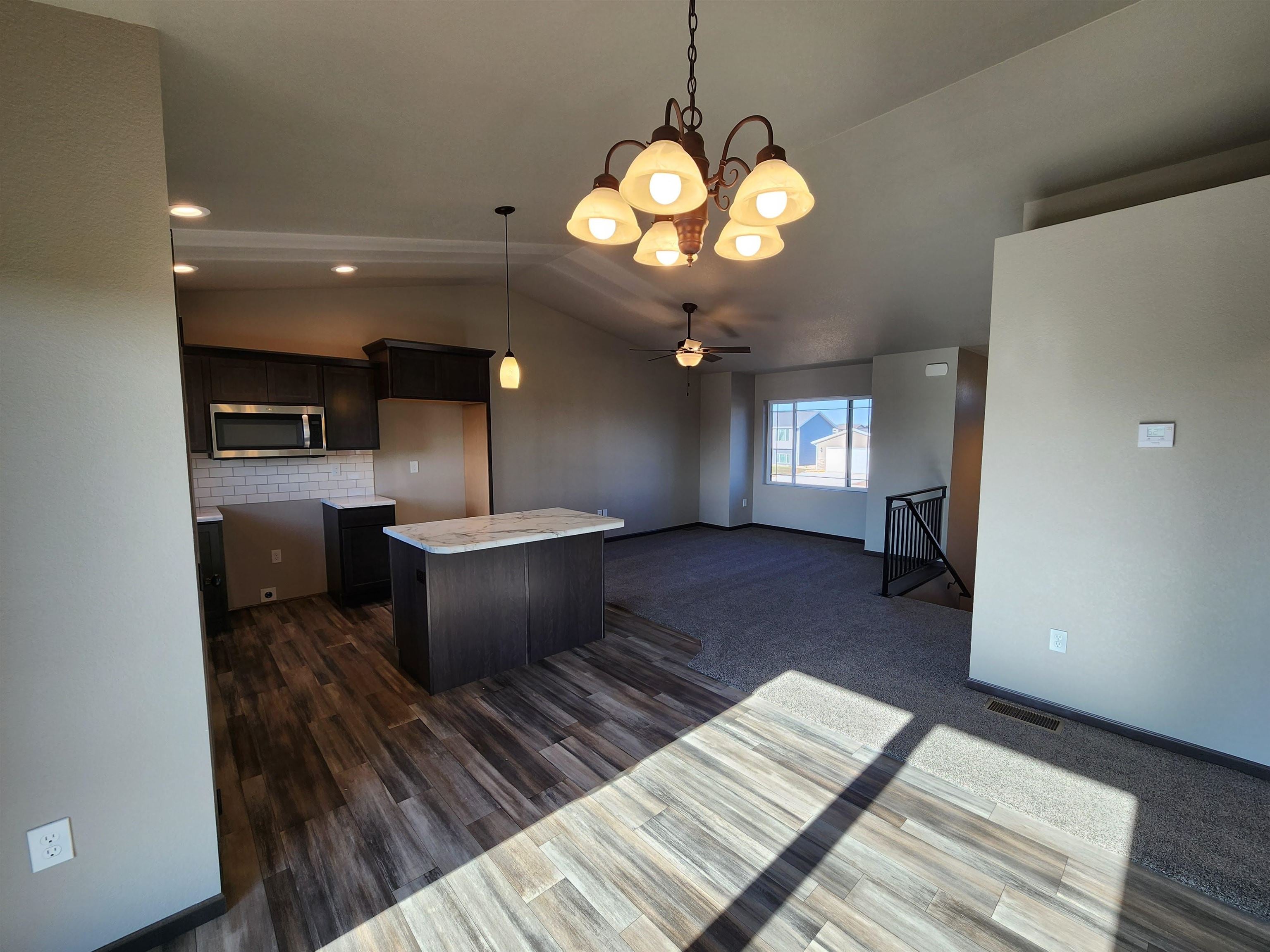 660 Valor Court