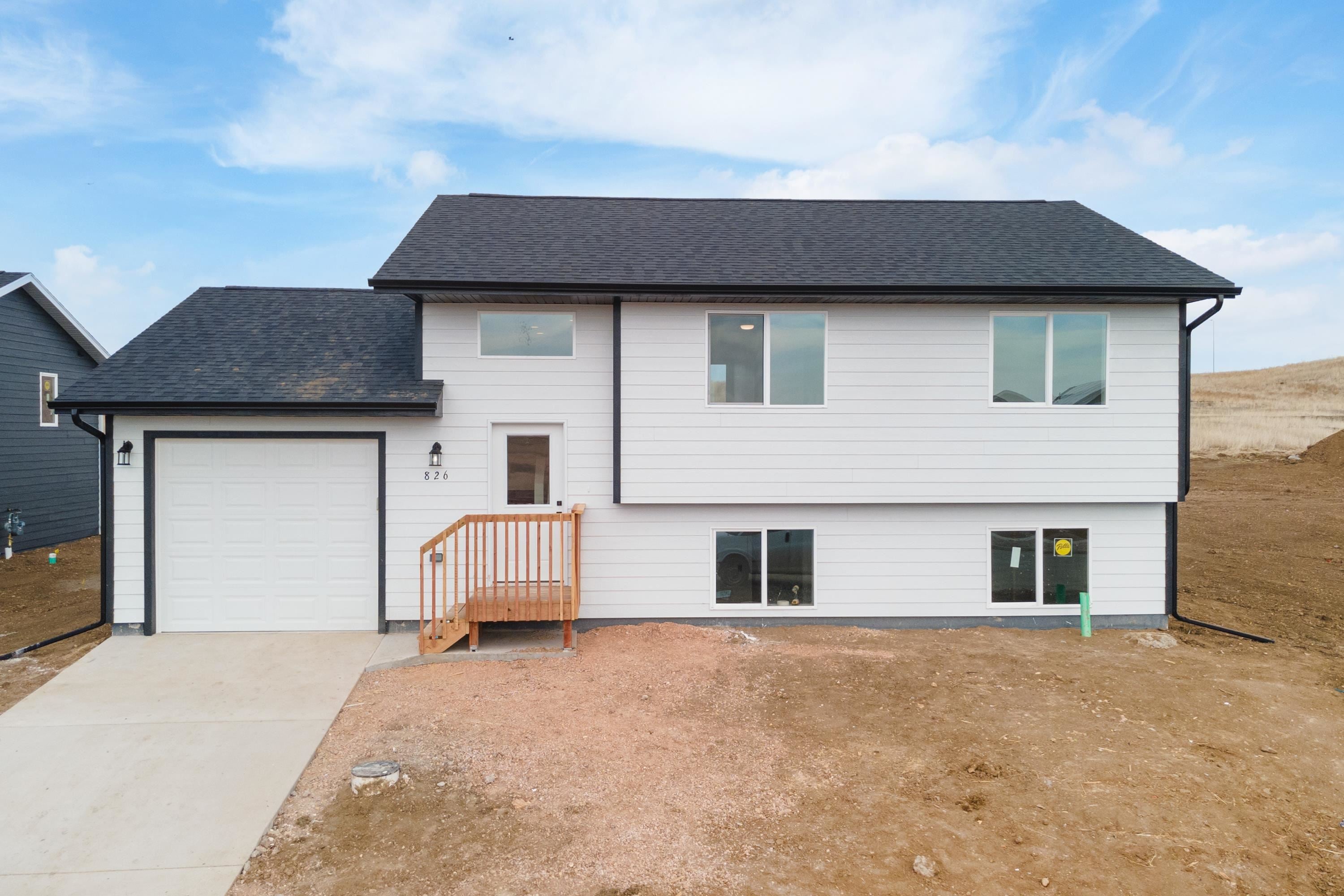826 Yorktown Blvd.