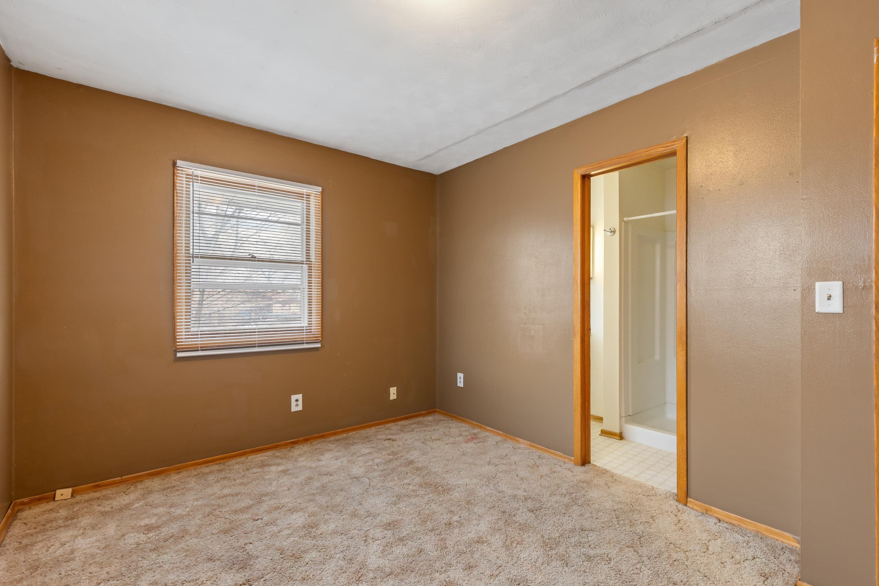808 Holcomb Avenue