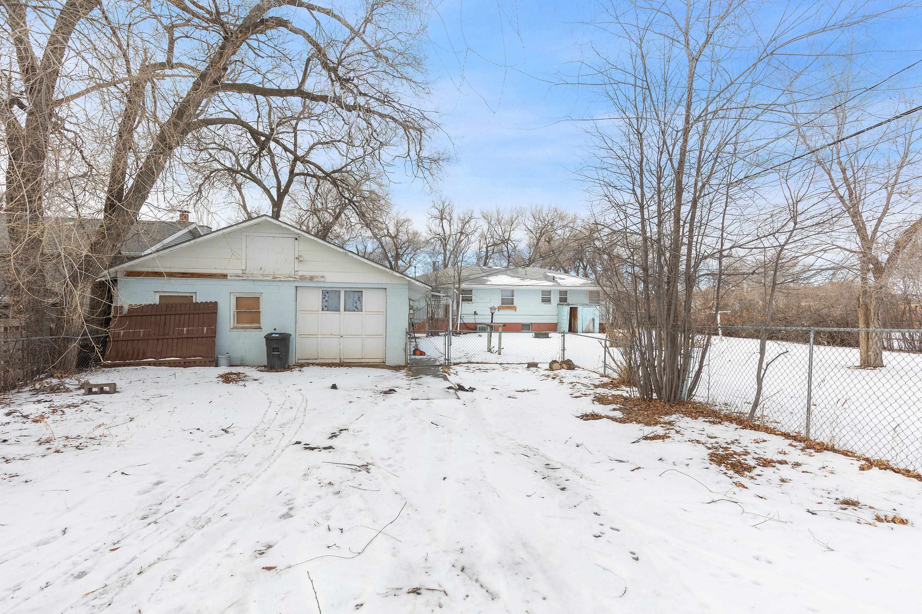808 Holcomb Avenue