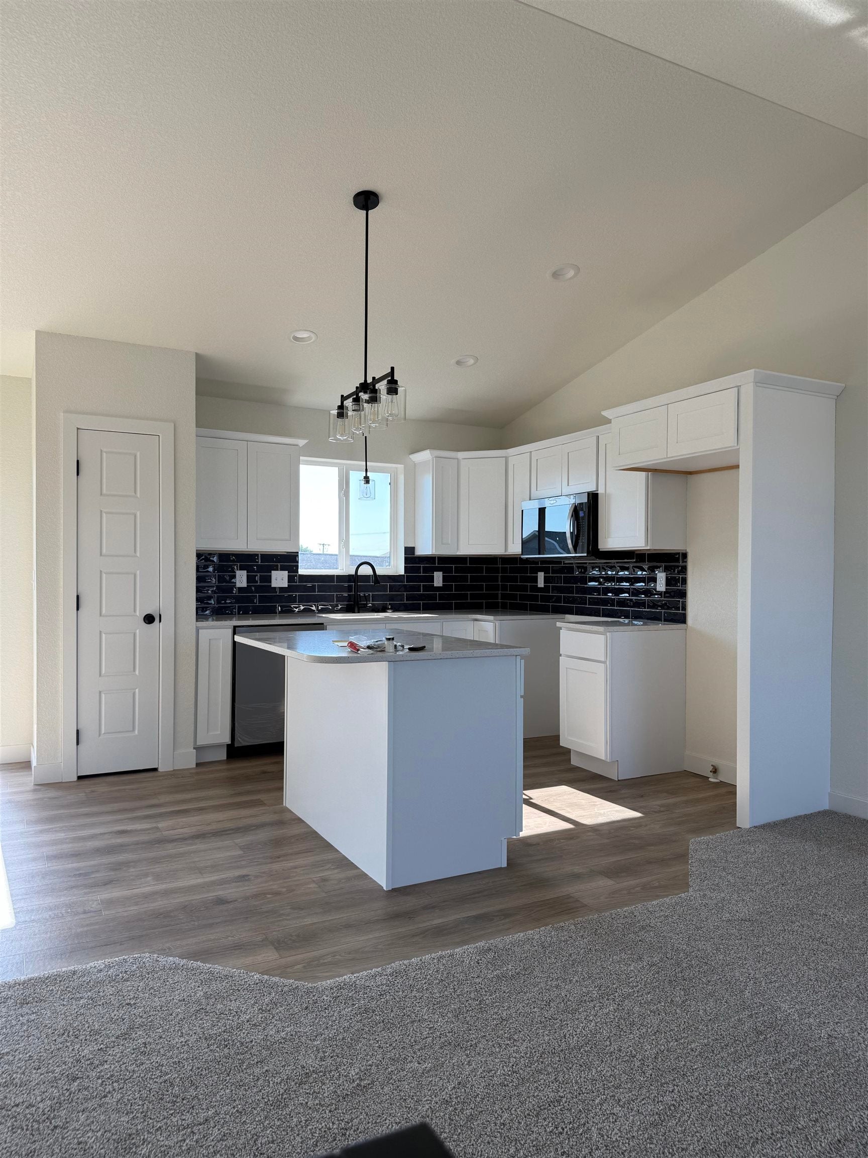 648 Valor Court