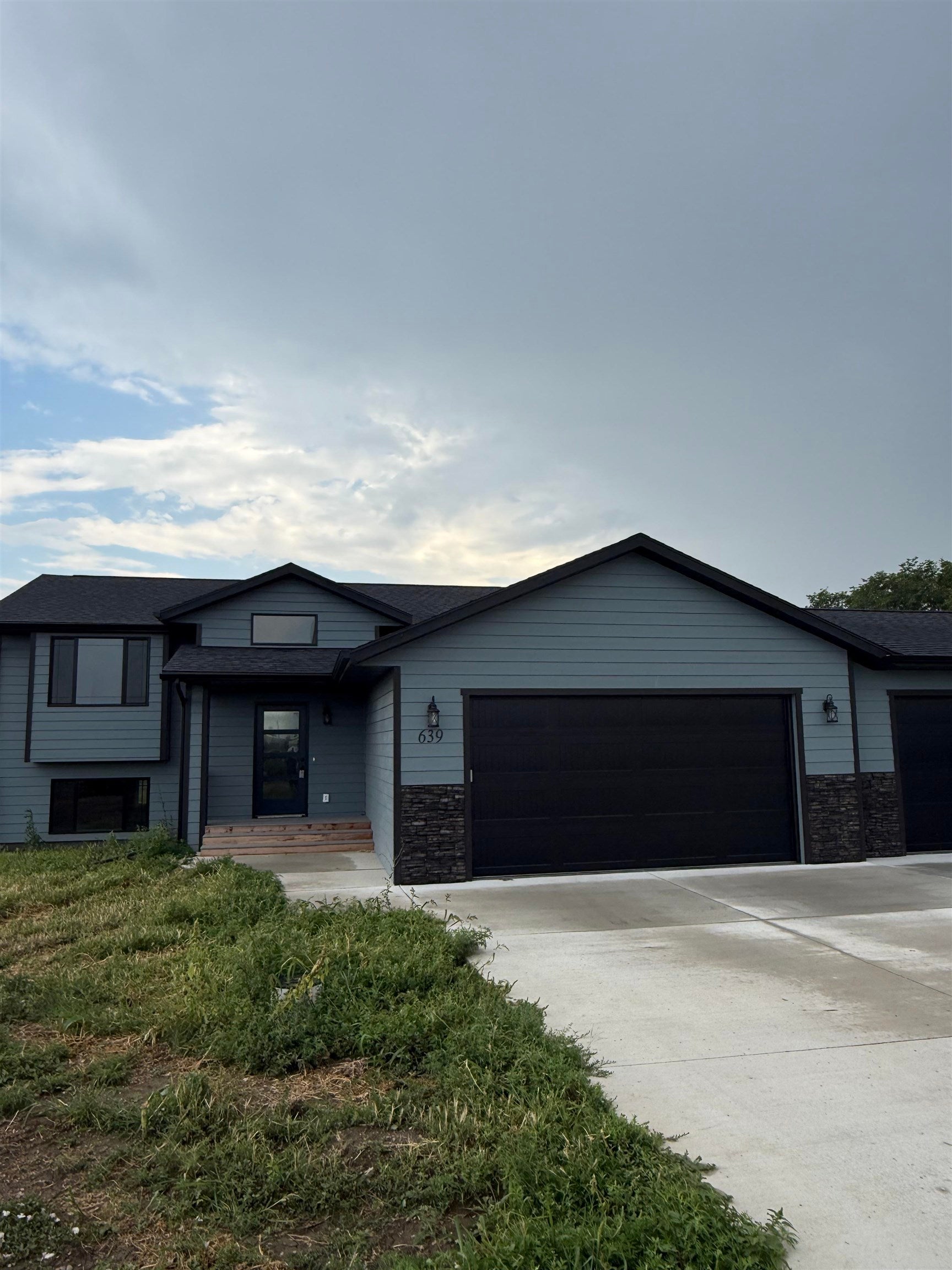 639 Eagle Court