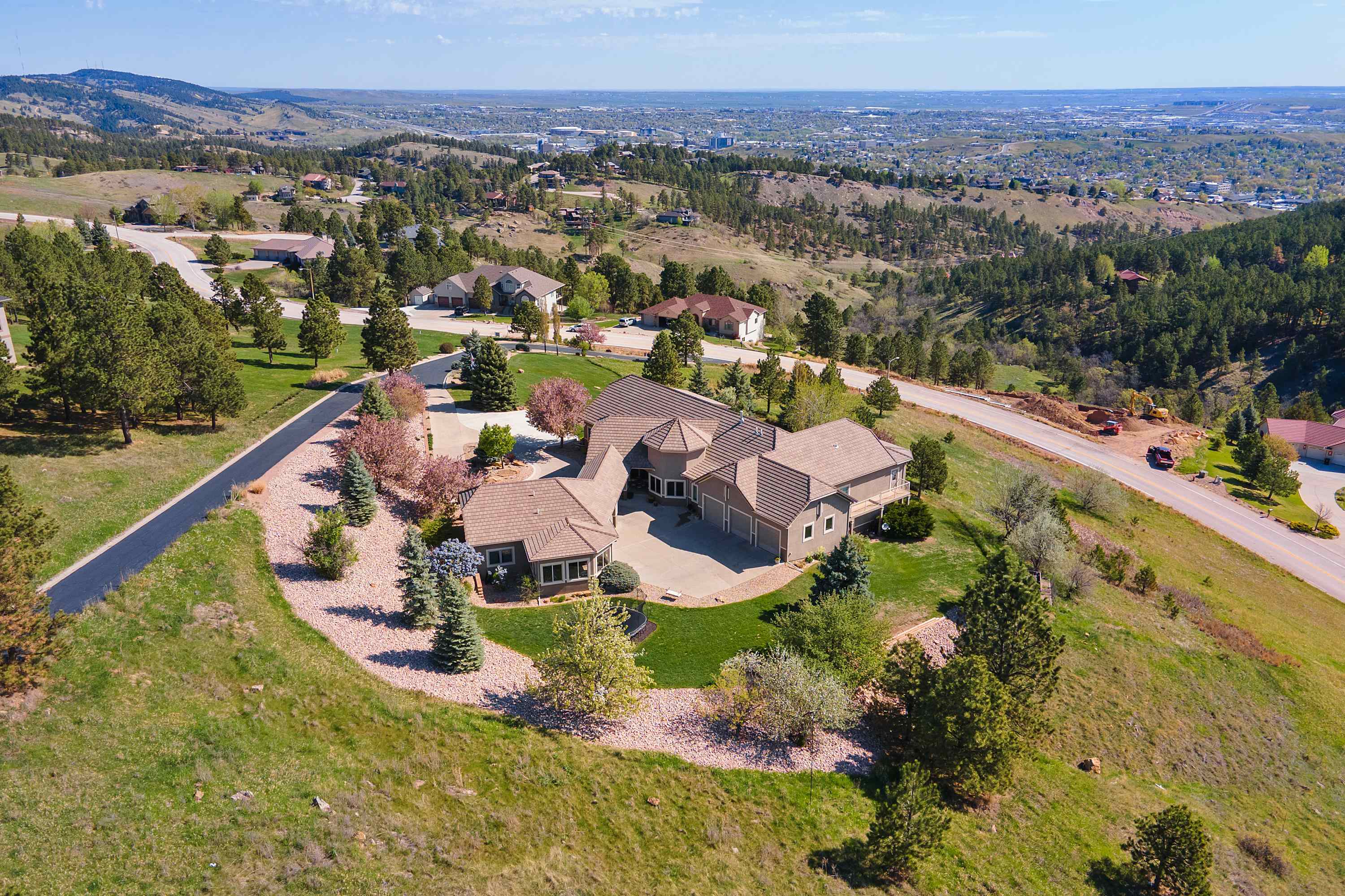 1607 Pevans Parkway