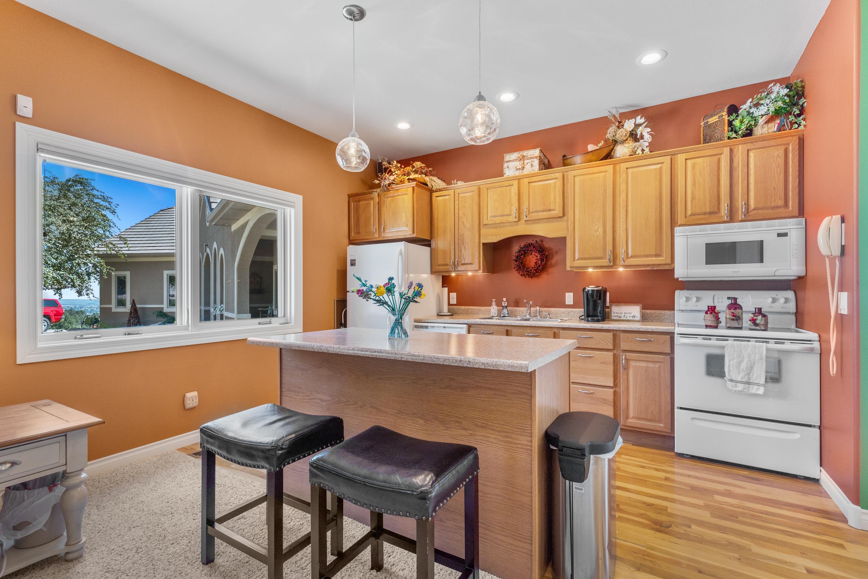 1607 Pevans Parkway