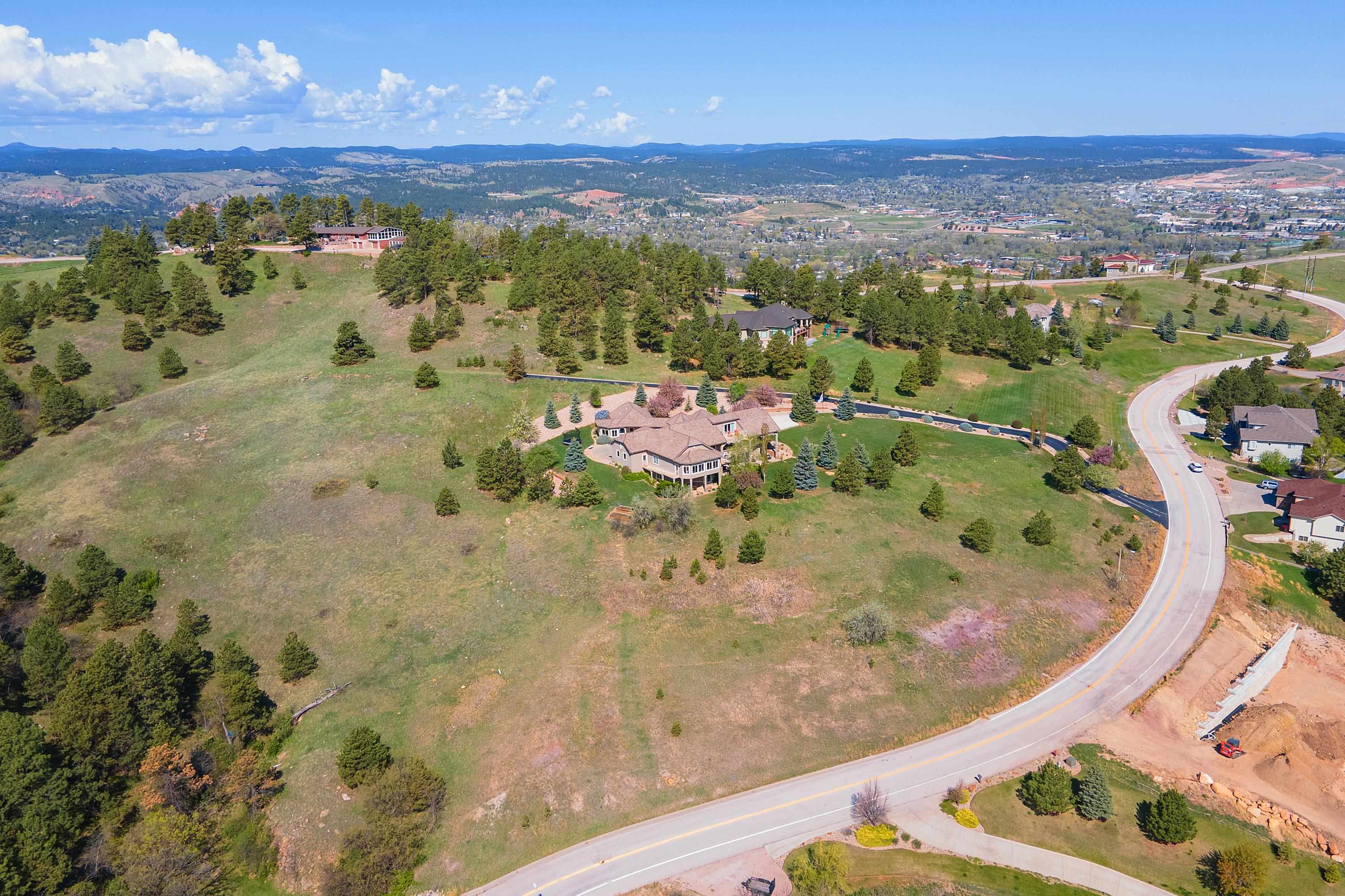 1607 Pevans Parkway
