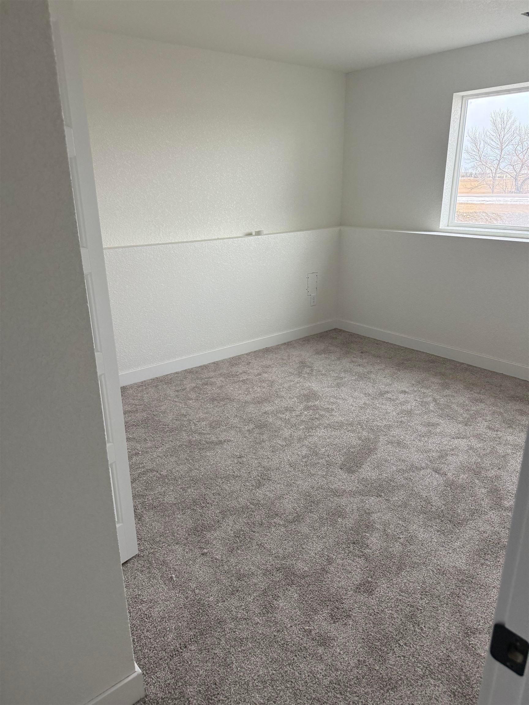 668 Eagle Court
