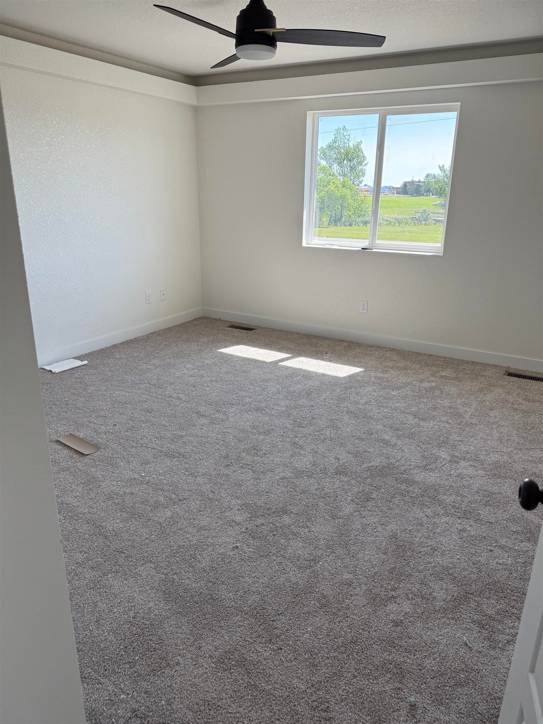 668 Eagle Court